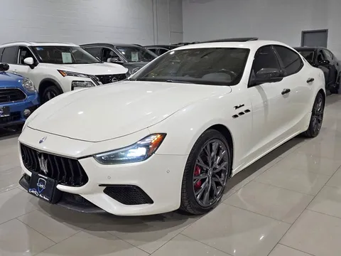 2022 Maserati Ghibli Modena Q4 AWD