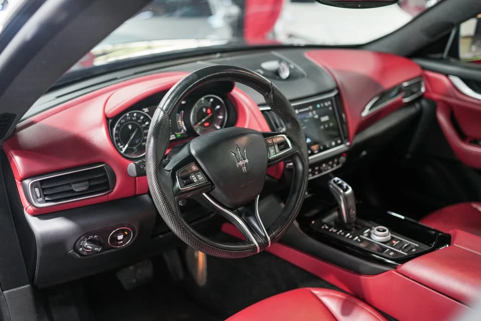 2022 Maserati Levante - Image 11 of 13