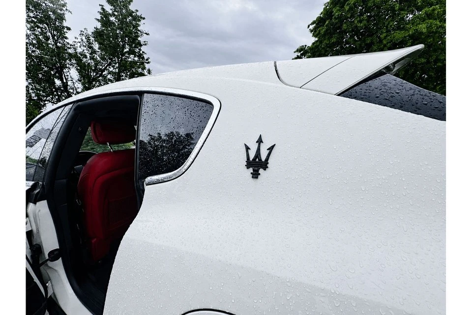 2022 Maserati Levante Modena - Image 13 of 17