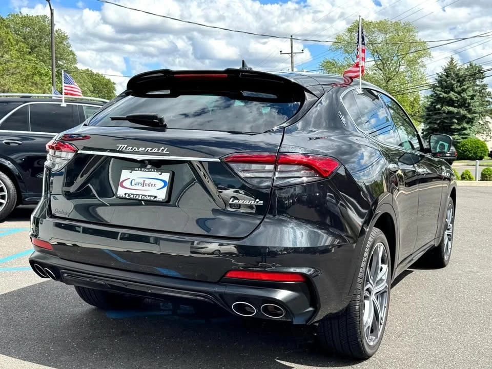 2022 Maserati Levante Modena - Image 10 of 15