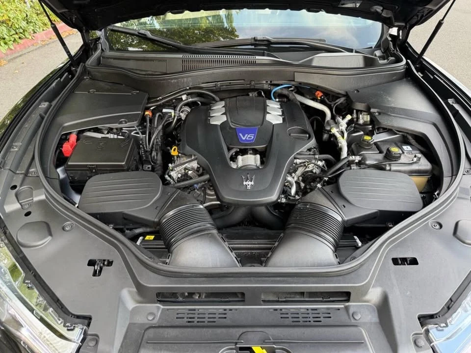 2022 Maserati Levante Modena - Image 15 of 20