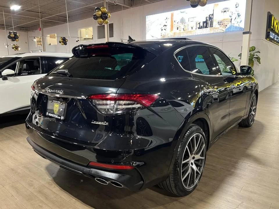 2022 Maserati Levante Modena - Image 4 of 17