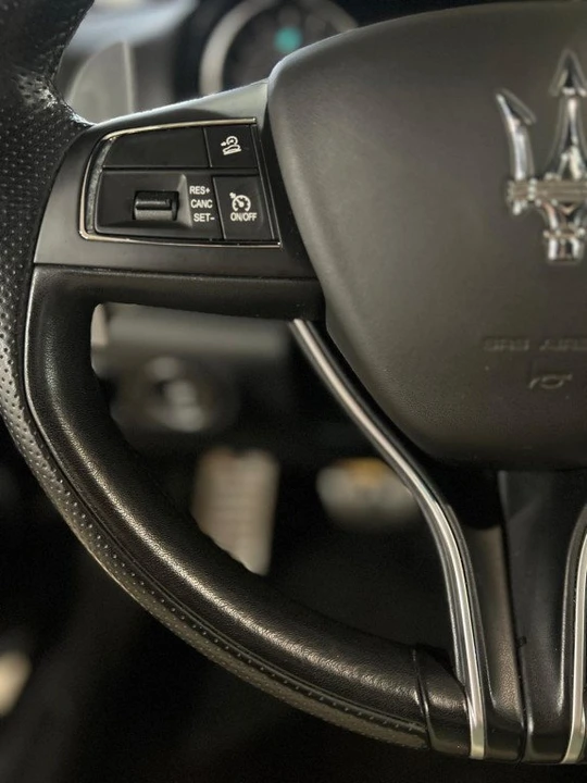 2022 Maserati Levante Modena - Image 13 of 17
