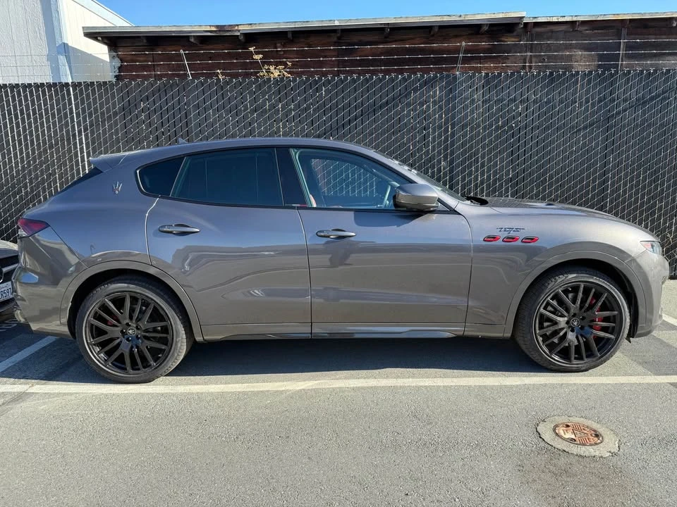 2022 Maserati Levante Modena - Image 4 of 5