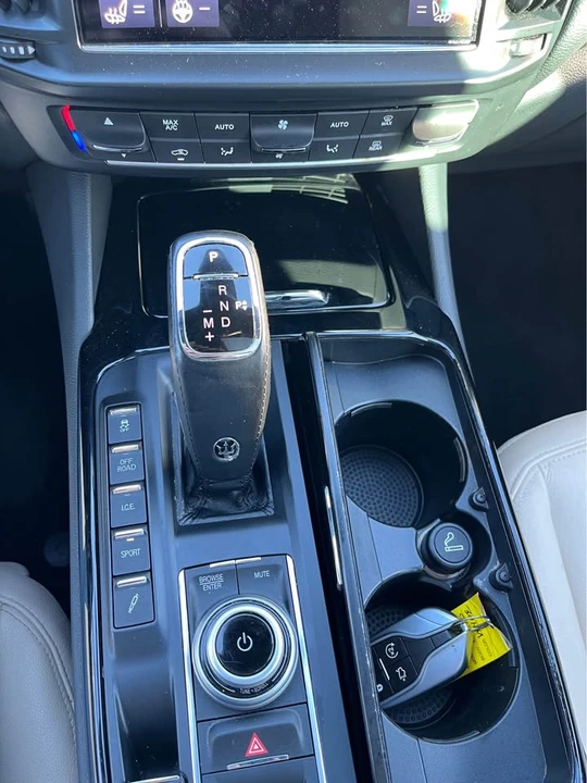 2022 Maserati Levante Modena - Image 10 of 14