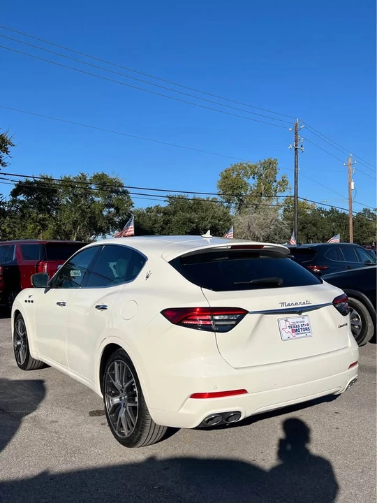 2022 Maserati Levante Modena - Image 3 of 14
