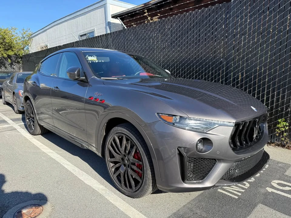 2022 Maserati Levante Modena - Image 3 of 5