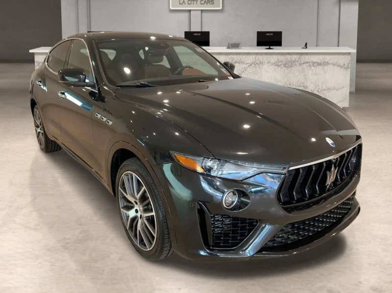 2022 Maserati Levante - Image 7 of 17