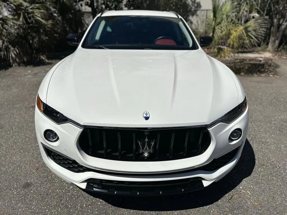 2022 Maserati Levante - Image 4 of 17