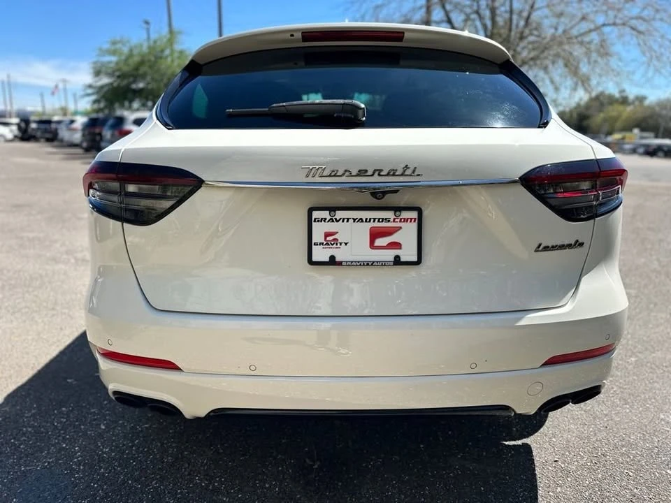 2022 Maserati Levante - Image 8 of 17
