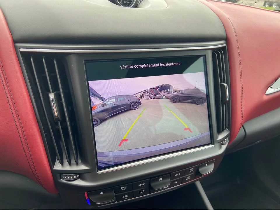2022 Maserati Levante Modena - Image 17 of 18