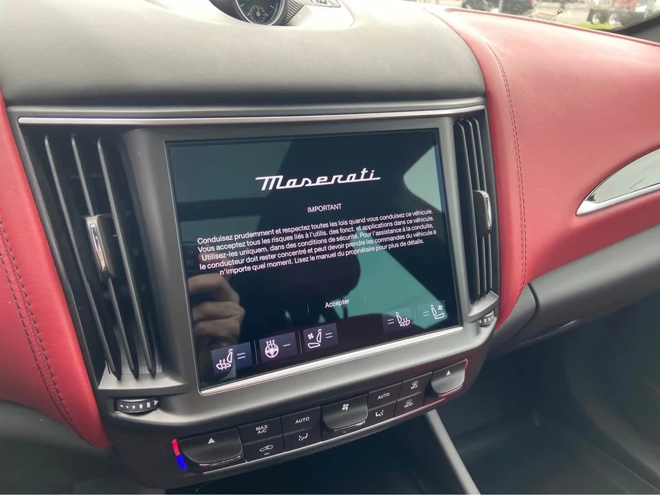 2022 Maserati Levante Modena - Image 15 of 18