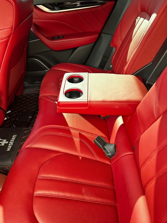 2022 Maserati Levante - Image 10 of 15