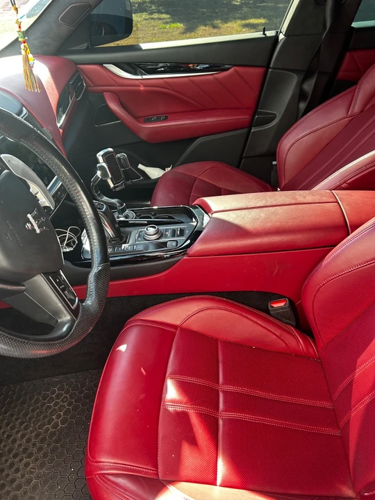 2022 Maserati Levante - Image 6 of 15