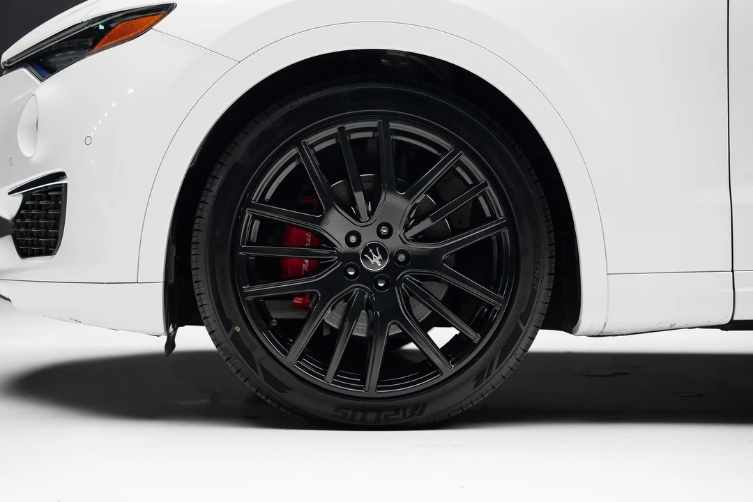 2022 Maserati Levante Modena - Image 20 of 31