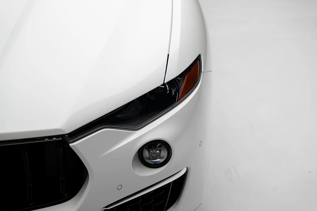 2022 Maserati Levante Modena - Image 11 of 31