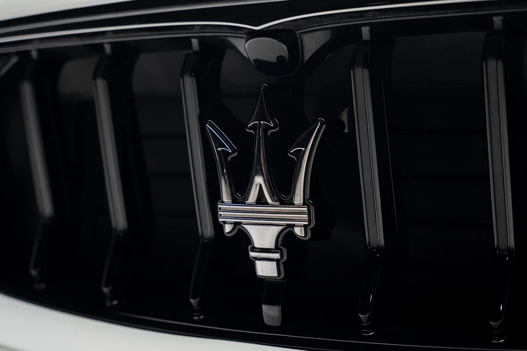 2022 Maserati Levante Modena - Image 14 of 31