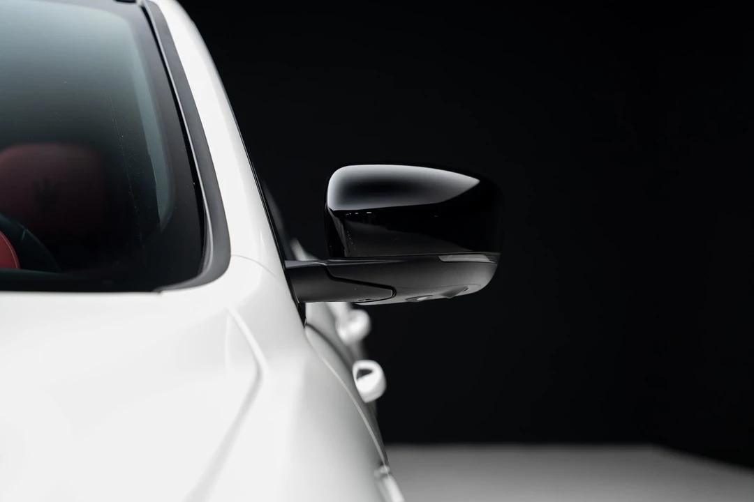 2022 Maserati Levante Modena - Image 16 of 31