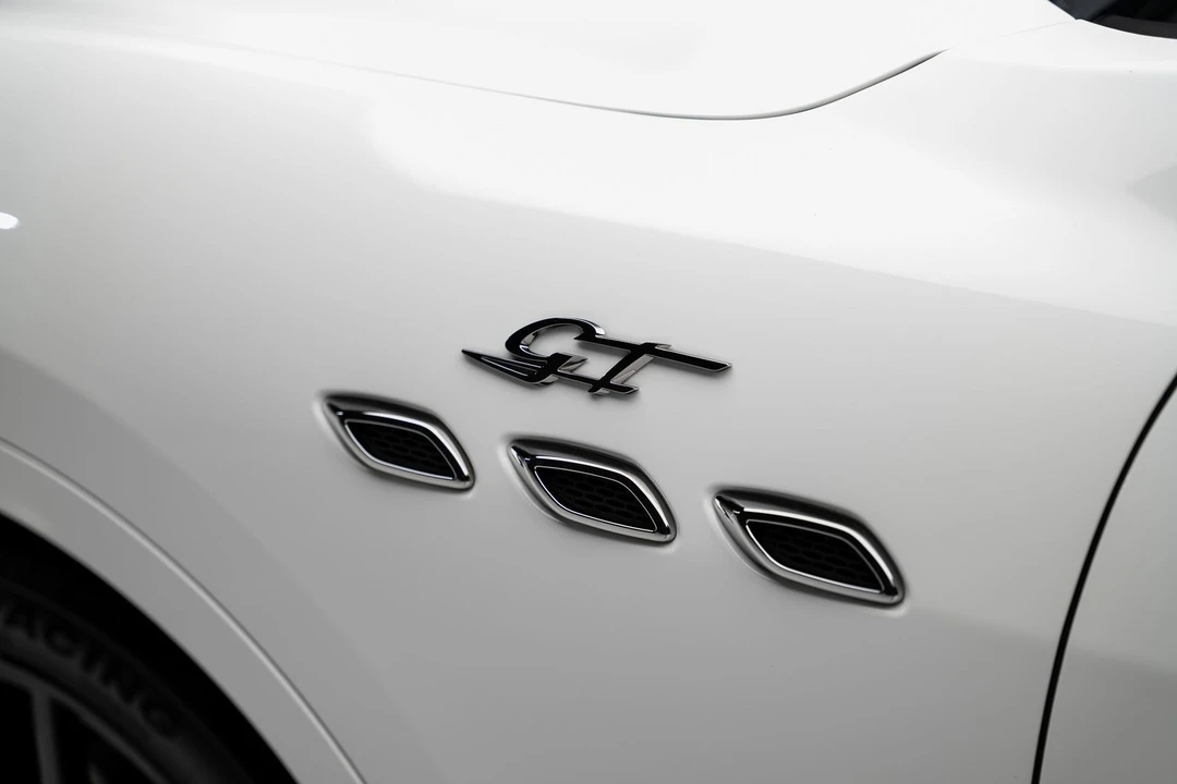 2022 Maserati Levante Modena - Image 24 of 31