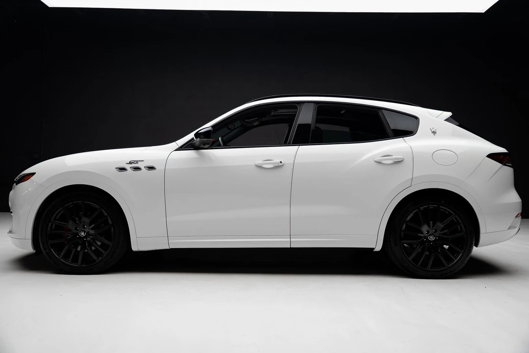 2022 Maserati Levante Modena - Image 18 of 31