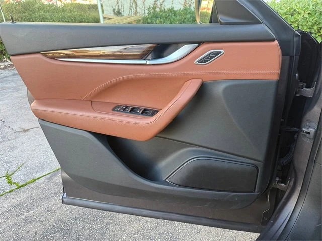 2022 Maserati Levante Modena - Image 11 of 20