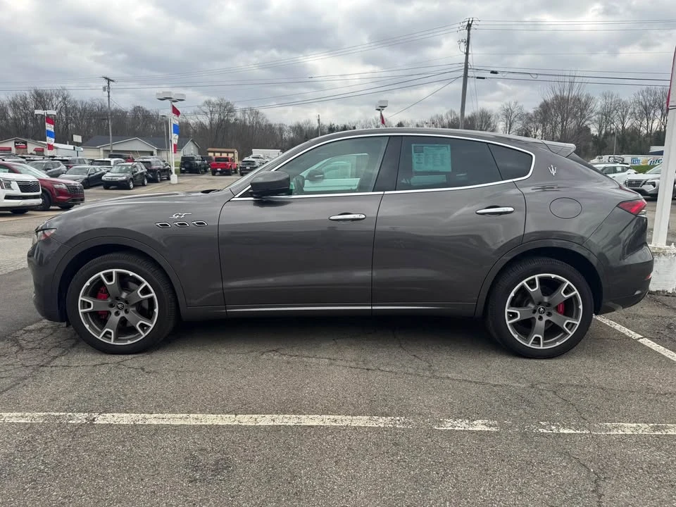2022 Maserati Levante Modena - Image 2 of 5