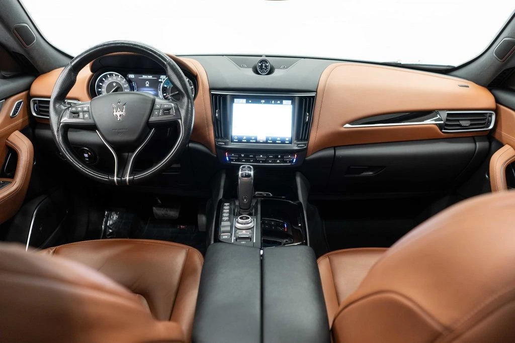 2022 Maserati Levante - Image 8 of 12