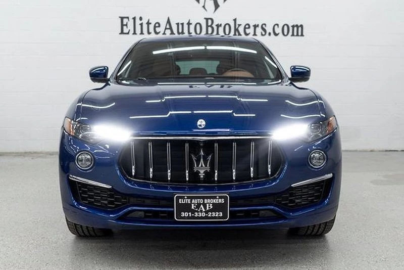 2022 Maserati Levante - Image 3 of 12