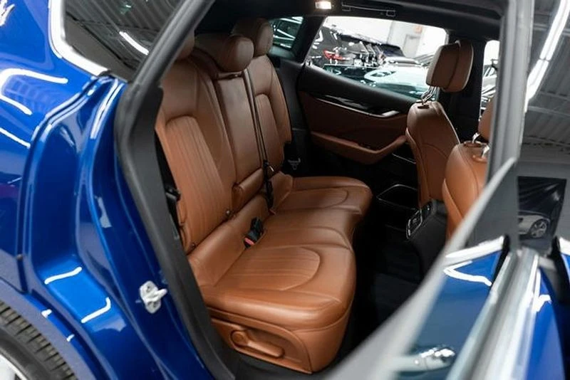 2022 Maserati Levante - Image 11 of 12