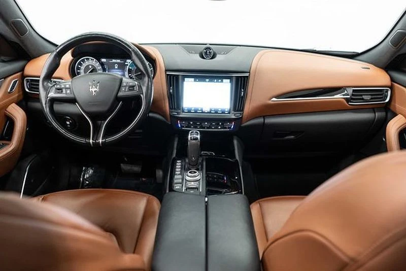 2022 Maserati Levante - Image 8 of 12