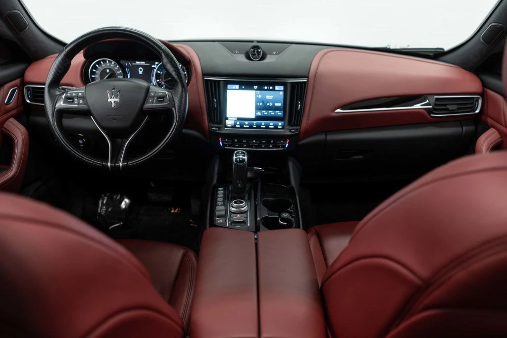 2022 Maserati Levante - Image 10 of 12