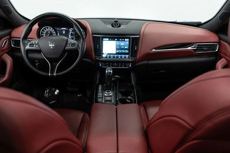 2022 Maserati Levante - Image 10 of 12