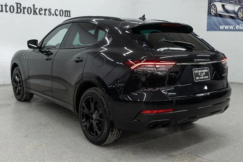 2022 Maserati Levante - Image 6 of 12