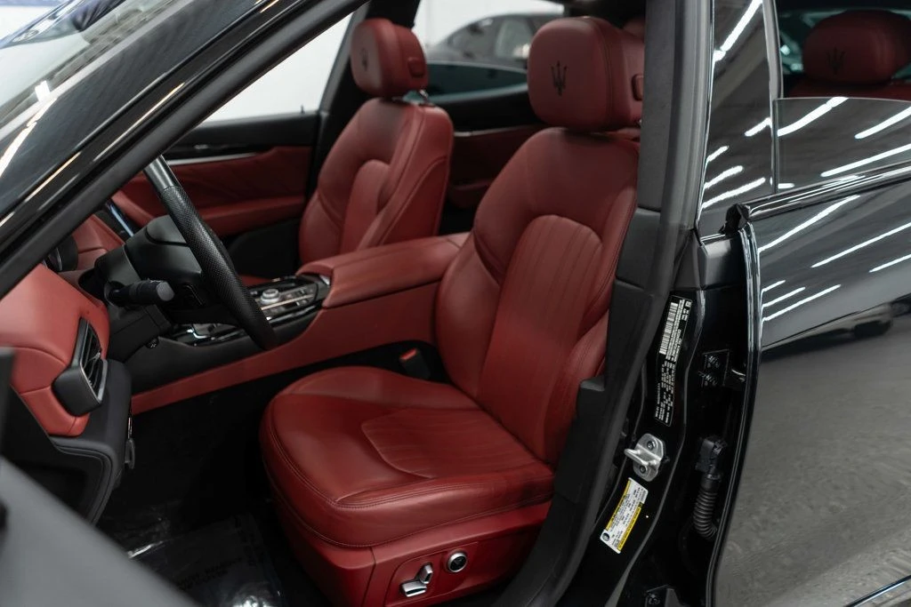 2022 Maserati Levante - Image 9 of 12