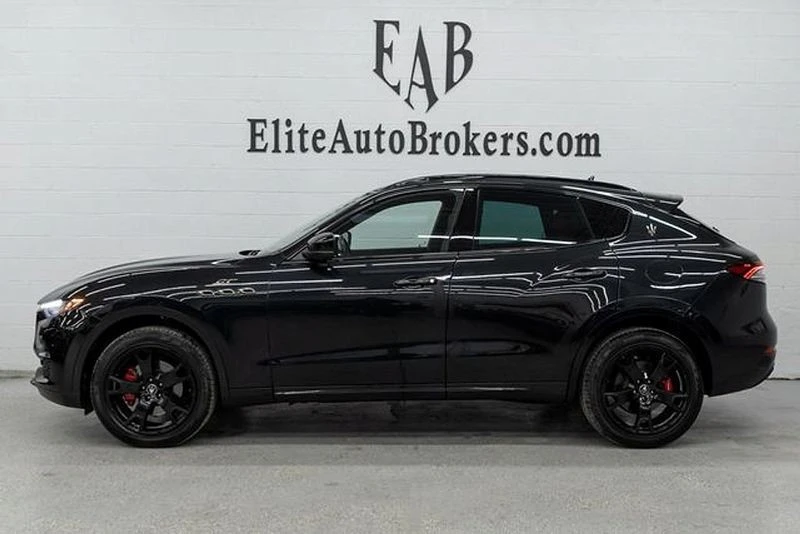 2022 Maserati Levante - Image 2 of 12