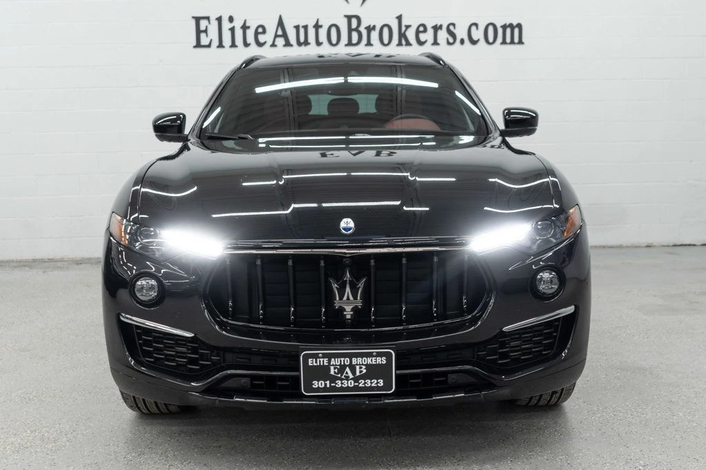 2022 Maserati Levante - Image 3 of 12