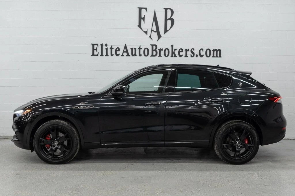 2022 Maserati Levante - Image 2 of 12