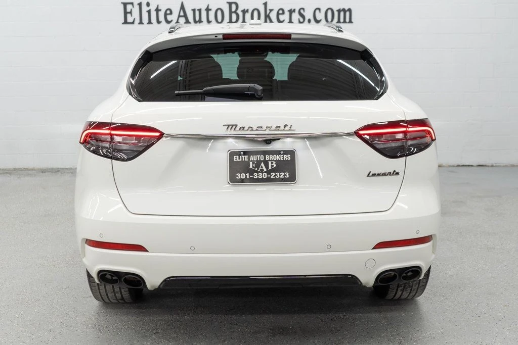 2022 Maserati Levante - Image 4 of 12