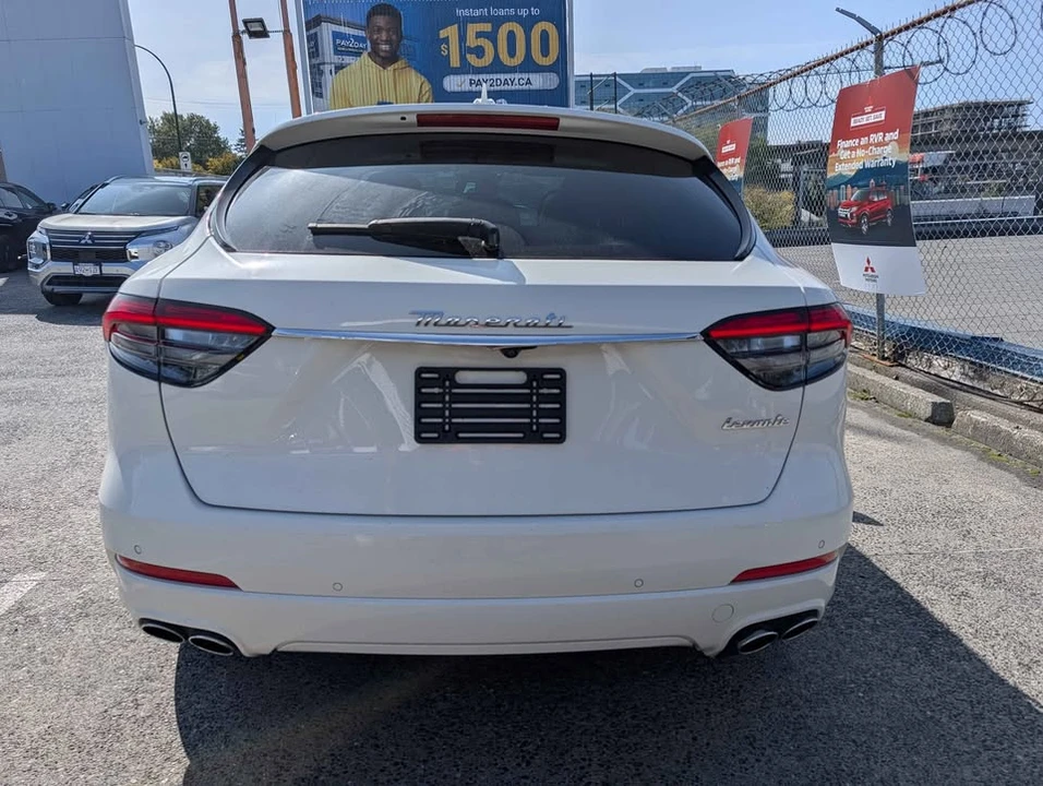 2022 Maserati Levante Modena - Image 4 of 16