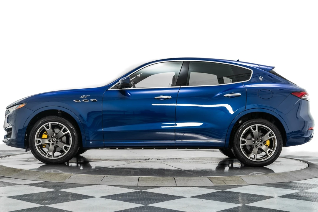 2022 Maserati Levante - Image 6 of 21