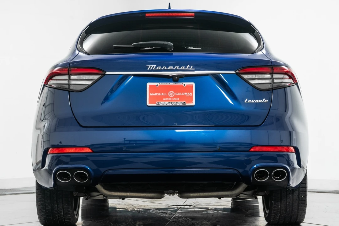 2022 Maserati Levante - Image 8 of 21