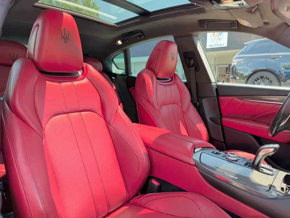 2022 Maserati Levante Modena - Image 10 of 15
