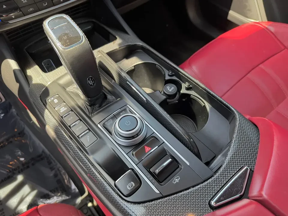 2022 Maserati Levante Modena - Image 15 of 15