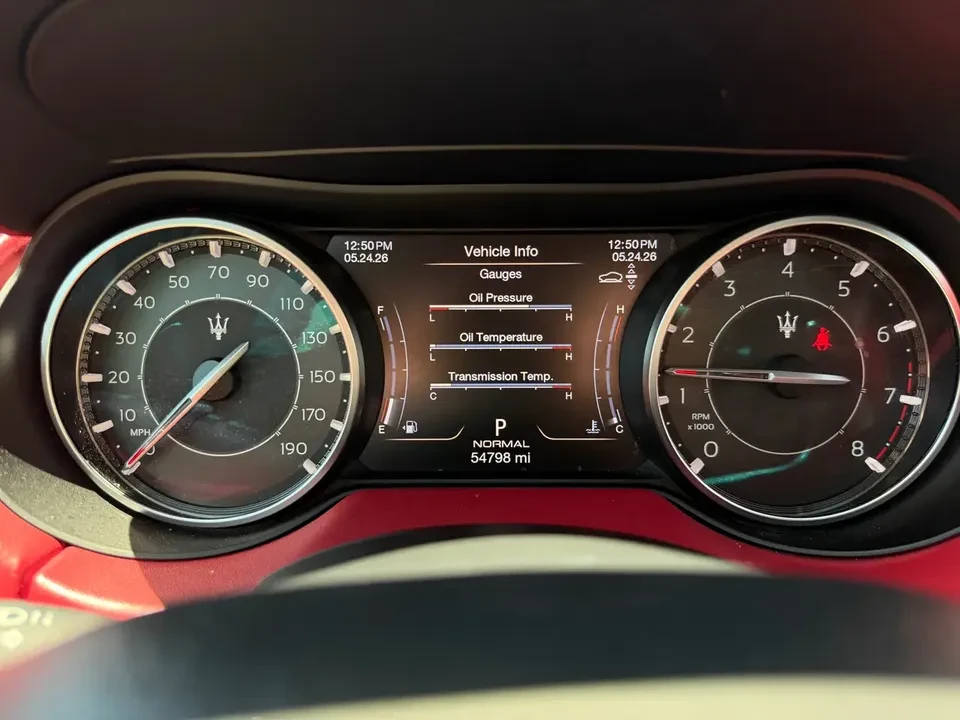 2022 Maserati Levante Modena - Image 9 of 15