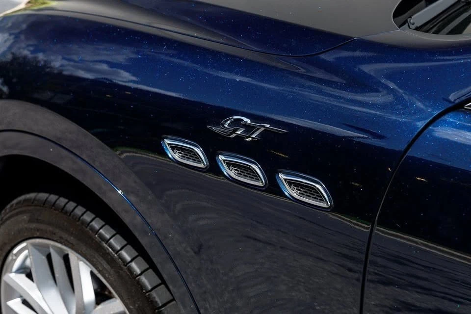 2022 Maserati Levante - Image 9 of 20
