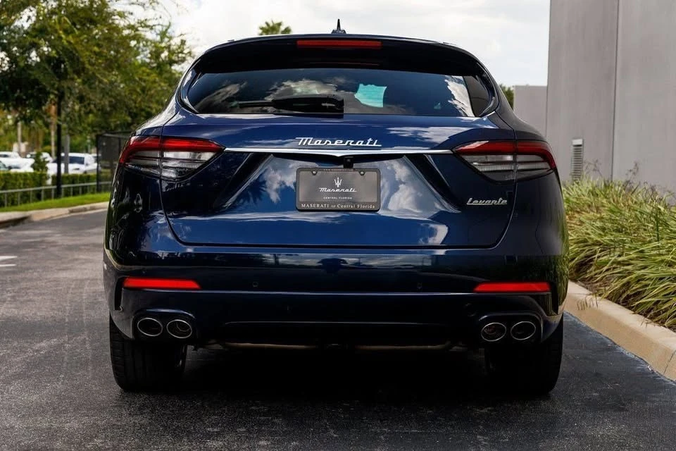 2022 Maserati Levante - Image 4 of 20