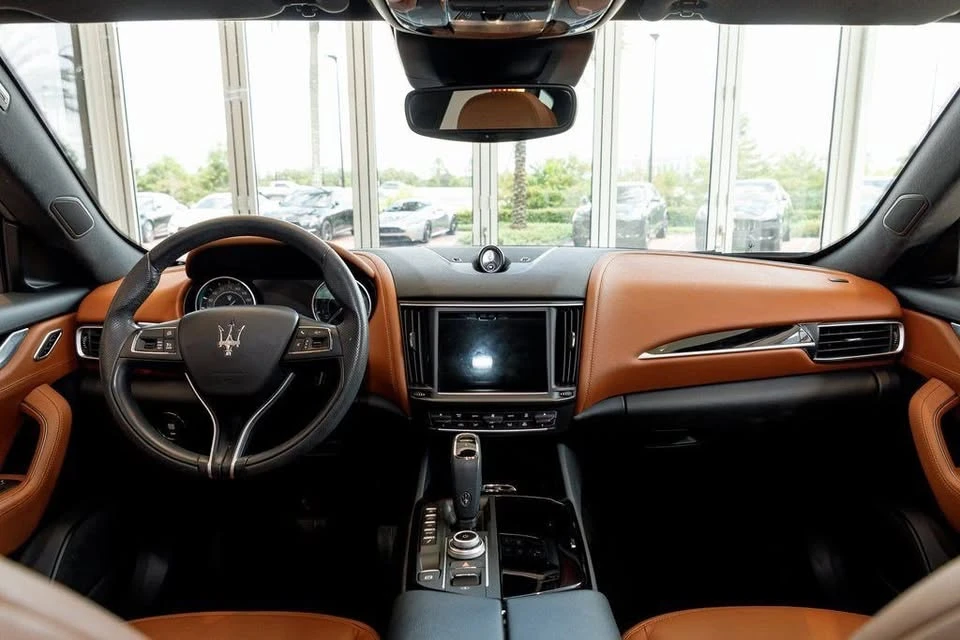 2022 Maserati Levante - Image 16 of 20
