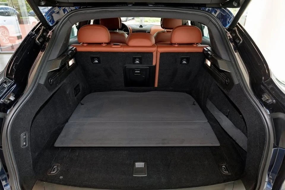 2022 Maserati Levante - Image 17 of 20