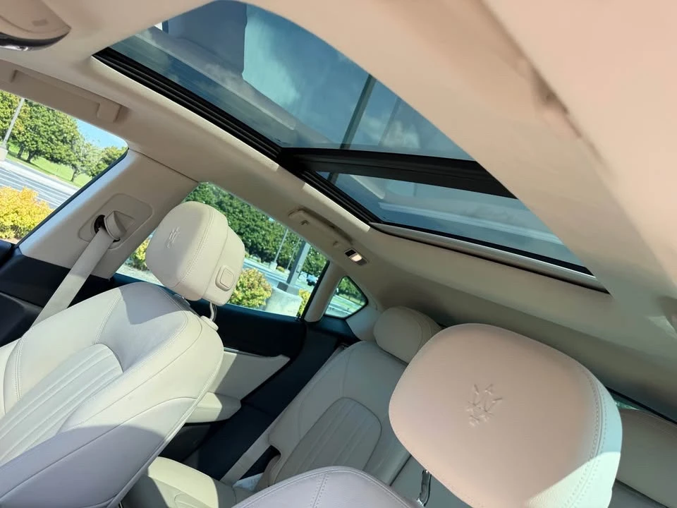2022 Maserati Levante Modena - Image 15 of 16