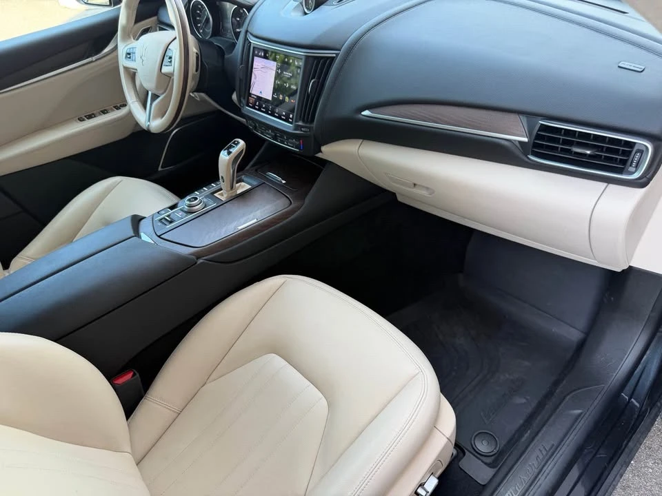 2022 Maserati Levante Modena - Image 12 of 16